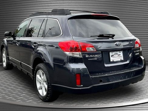 Used 2013 Subaru Outback 2.5i Premium w/ All-Weather Pkg AWD/4WD image 4