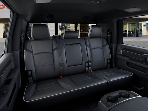 New 2026 RAM 2500 Laramie AWD/4WD image 15