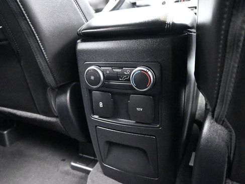 Used 2022 Ford Explorer XLT w/ Equipment Group 202A image 15