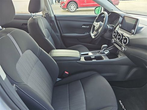 Used 2024 Nissan Sentra SV image 10