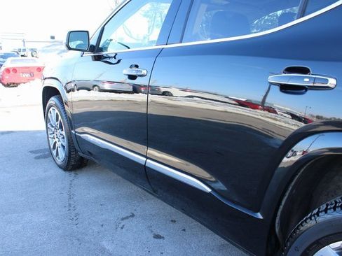 Used 2022 GMC Acadia Denali w/ Denali Ultimate Package image 50