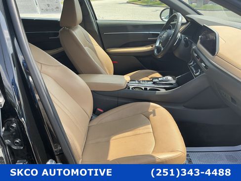 Used 2023 Hyundai Sonata Limited w/ Preferred Accessory Package FWD image 13