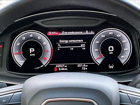 Used 2021 Audi Q7 2.0T Premium Plus w/ Executive Package image 25