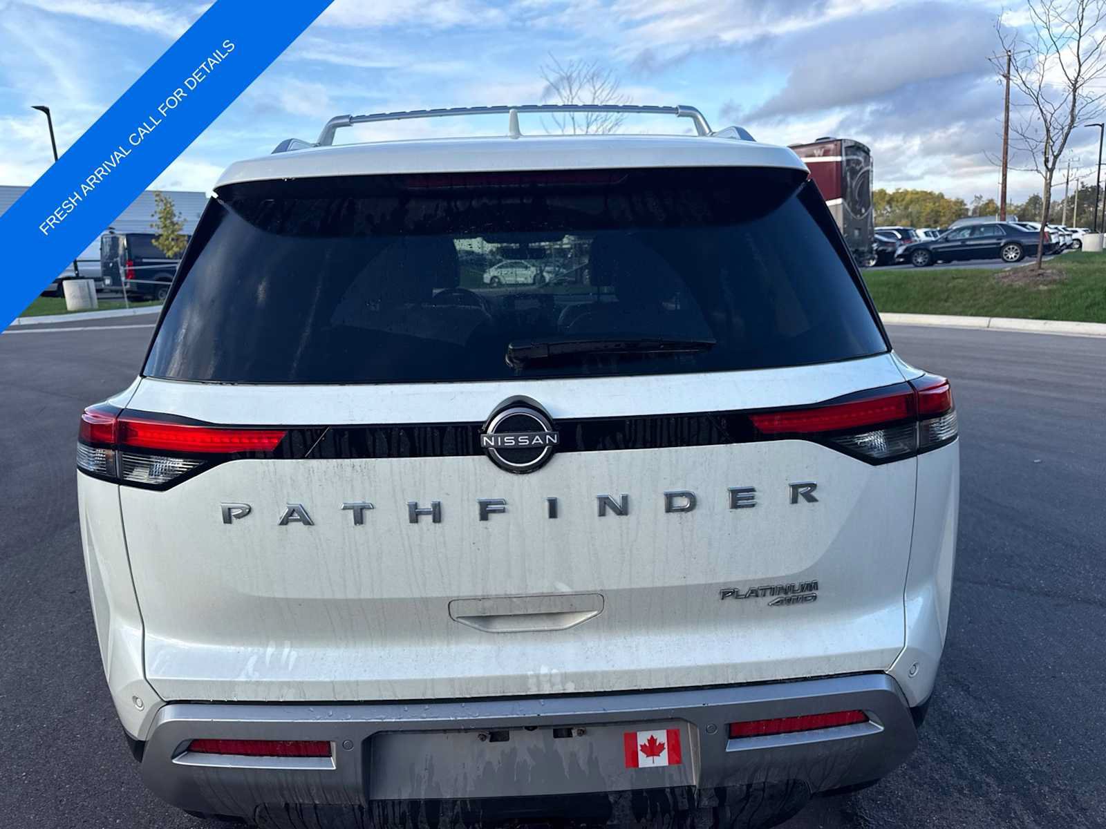Used 2023 Nissan Pathfinder Platinum AWD/4WD image 9
