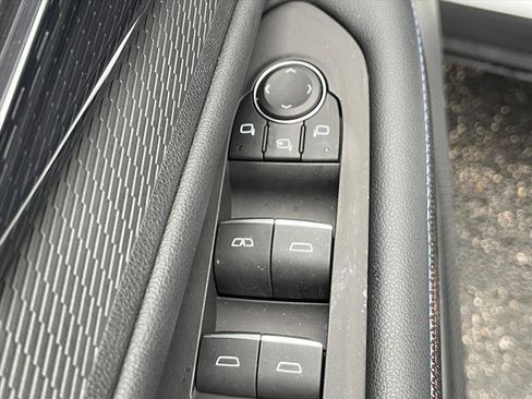 Certified 2024 Chevrolet Blazer EV RS image 9