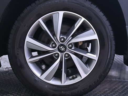 Used 2020 Hyundai Santa Fe SEL w/ Convenience Package AWD/4WD image 12