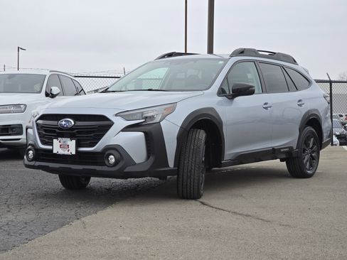 Certified 2023 Subaru Outback Onyx Edition image 3