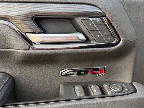 Used 2025 GMC Sierra 1500 AT4 w/ AT4 Premium Package AWD/4WD image 23