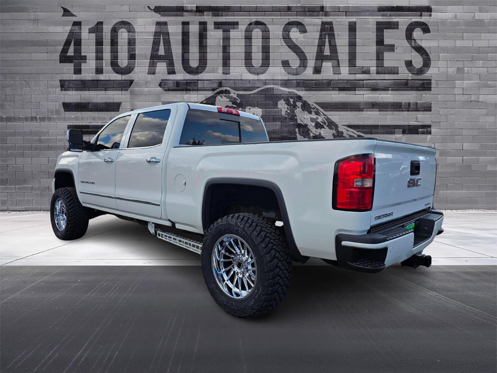 Used 2016 GMC Sierra 2500 Denali AWD/4WD image 8