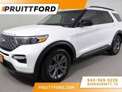 Used 2022 Ford Explorer XLT w/ Equipment Group 202A image 1