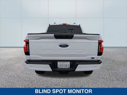 Used 2023 Ford F150 Lightning XLT AWD/4WD image 7