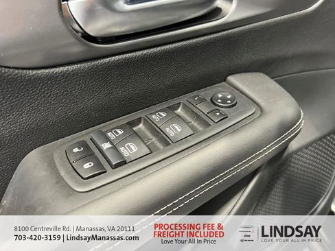 New 2026 Chrysler Pacifica Select image 25