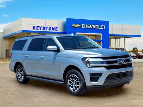 Used 2024 Ford Expedition Max XLT RWD image 1