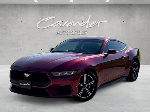 Used 2025 Ford Mustang Coupe RWD image 1