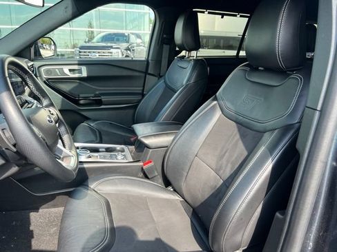 Used 2023 Ford Explorer ST AWD/4WD image 24