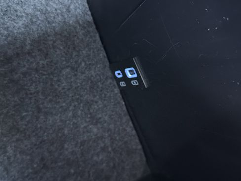 Used 2022 Toyota Tacoma Limited image 19