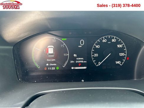 Used 2025 Honda CR-V Sport Touring image 17