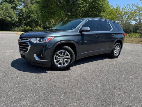 Used 2019 Chevrolet Traverse LT w/ LPO, Floor Liner Package AWD/4WD image 29