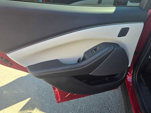 Used 2023 Ford Mustang Mach-E Premium image 19