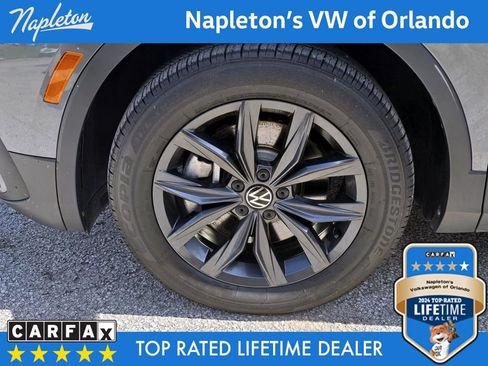 Used 2024 Volkswagen Tiguan SE image 9