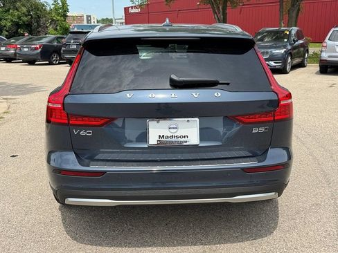 New 2026 Volvo V60 B5 Cross Country Plus w/ Climate Package AWD/4WD image 4