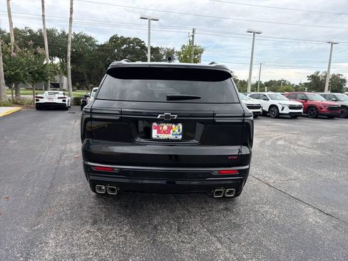 New 2026 Chevrolet Traverse RS w/ LPO, Floor Liner Package FWD image 9
