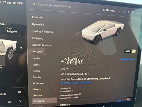 Used 2025 Tesla Cybertruck AWD Crew Cab image 14