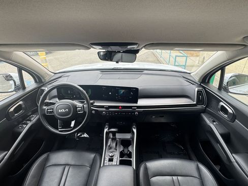 Used 2024 Kia Sorento S image 35