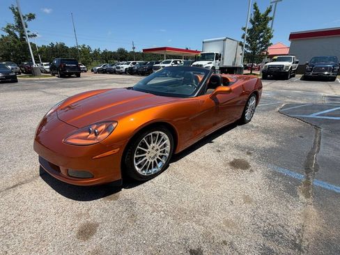 Used 2007 Chevrolet Corvette Convertible w/ Preferred Equipment Group RWD image 5