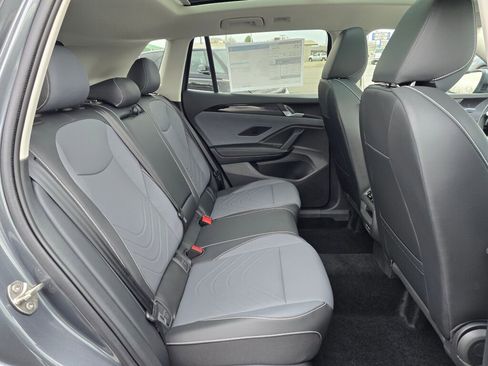 New 2026 Volkswagen Tiguan SE AWD/4WD image 13