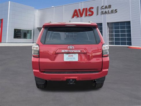 Used 2024 Toyota 4Runner SR5 Premium image 7