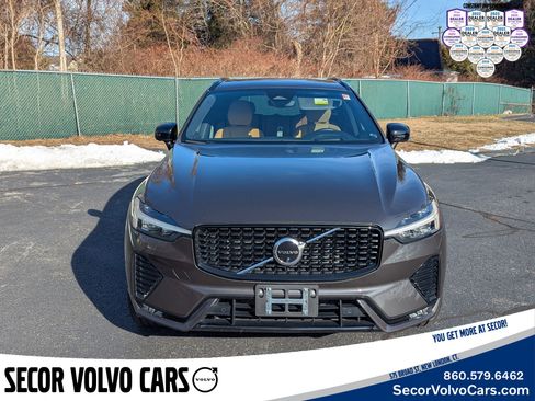 Certified 2023 Volvo XC60 B6 Ultimate w/ Protection Package Premier image 2