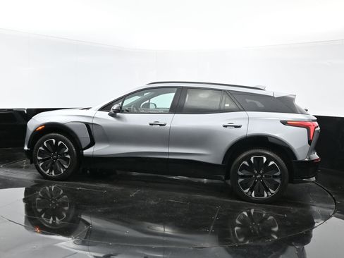 New 2025 Chevrolet Blazer EV RS RWD image 4