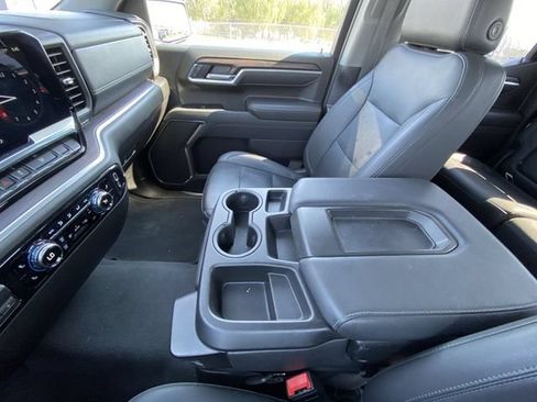 Certified 2025 GMC Sierra 1500 SLT AWD/4WD image 20