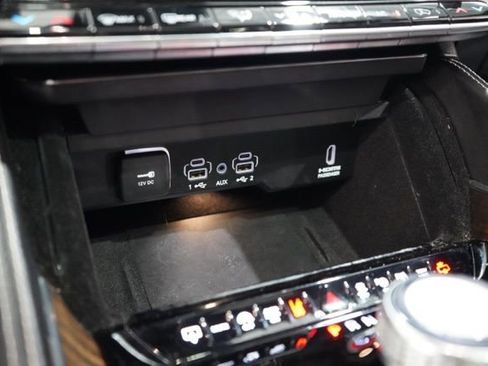 Used 2023 Jeep Grand Wagoneer Series II image 31