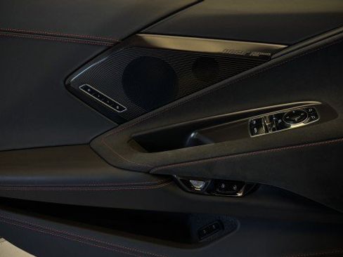 Used 2024 Chevrolet Corvette Stingray Premium Cpe w/ Z51 Performance Package RWD image 16