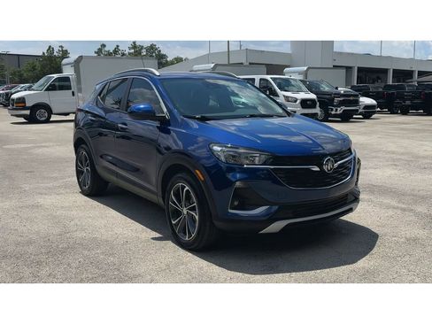 Used 2023 Buick Encore GX Select w/ Safety Package II FWD image 2