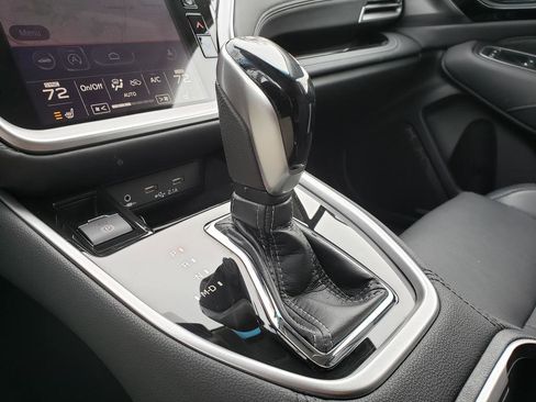 Used 2020 Subaru Outback Limited w/ Popular Package #2 image 25