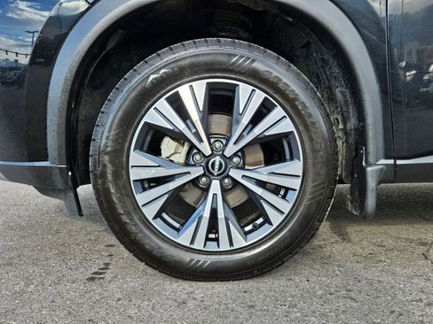Used 2022 Nissan Rogue SV AWD/4WD image 13