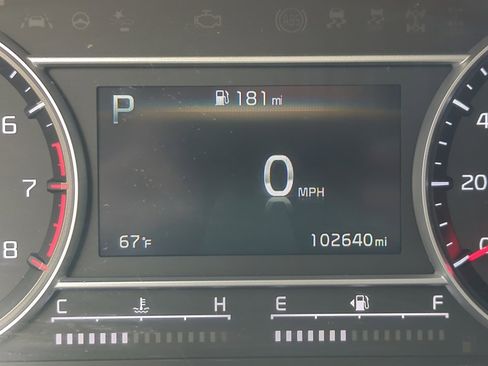 Used 2021 Kia Sorento S image 28