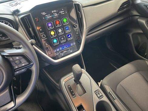 Used 2025 Subaru Crosstrek 2.0i Premium image 4