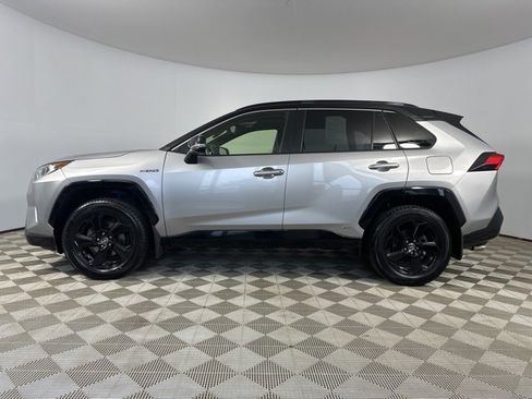 Used 2020 Toyota RAV4 XSE image 4