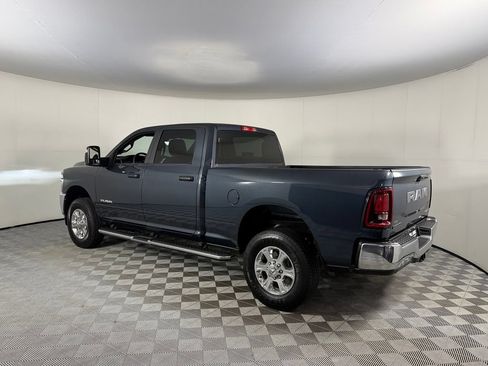 Used 2025 RAM 2500 Big Horn AWD/4WD image 10