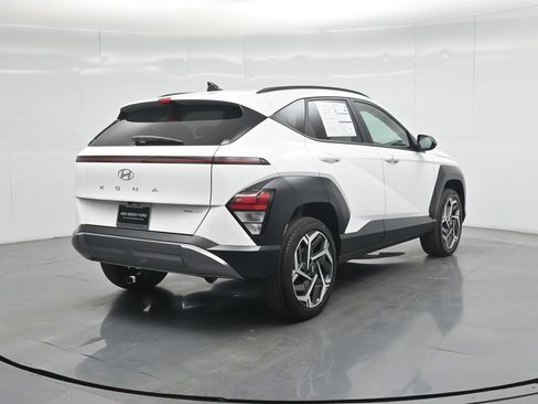 Used 2026 Hyundai Kona SEL Premium AWD/4WD image 27