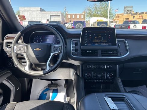 Used 2024 Chevrolet Tahoe Premier w/ Premium Package AWD/4WD image 32