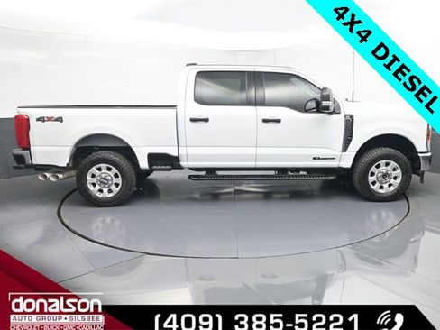 Used 2024 Ford F250 XLT image 2