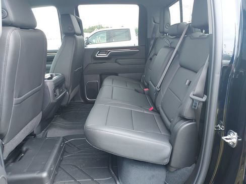 New 2026 Chevrolet Silverado 3500 LT w/ All Star Edition AWD/4WD image 14