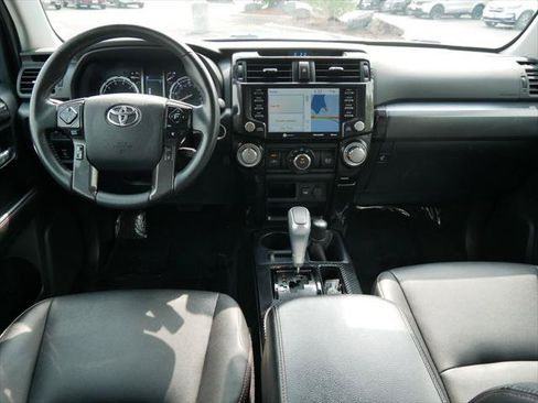 Certified 2022 Toyota 4Runner TRD Off-Road Premium AWD/4WD image 13