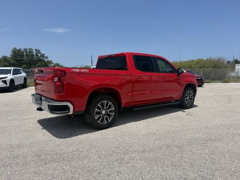 Used 2023 Chevrolet Silverado 1500 LT AWD/4WD image 5