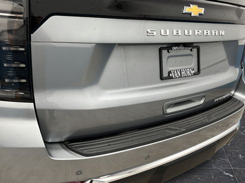 New 2026 Chevrolet Suburban Premier w/ Sun And Tow Package AWD/4WD image 43